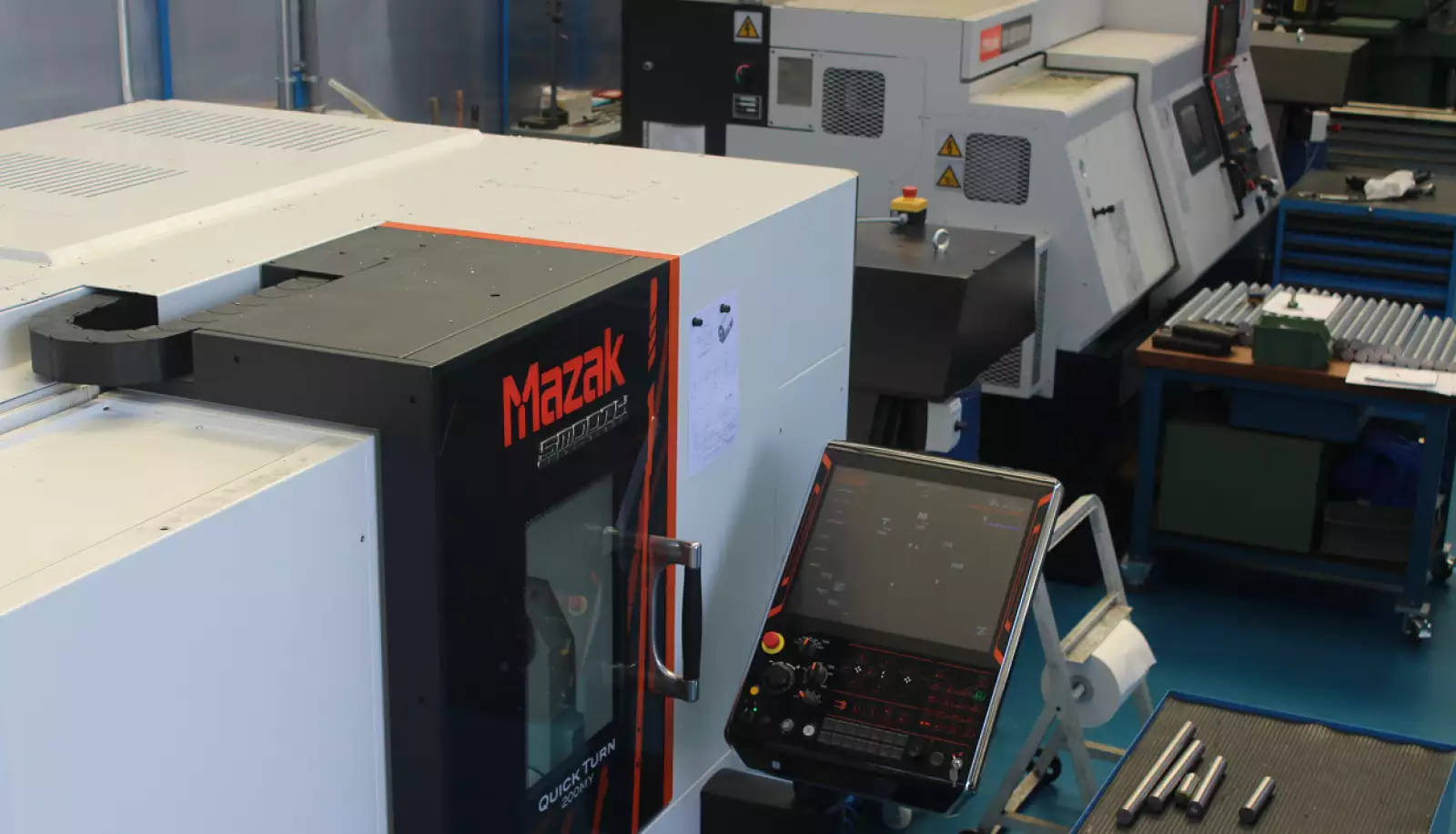 gibitre instruments: Gibitre workshop for component machining. One of Mazak's CNC machining centers.