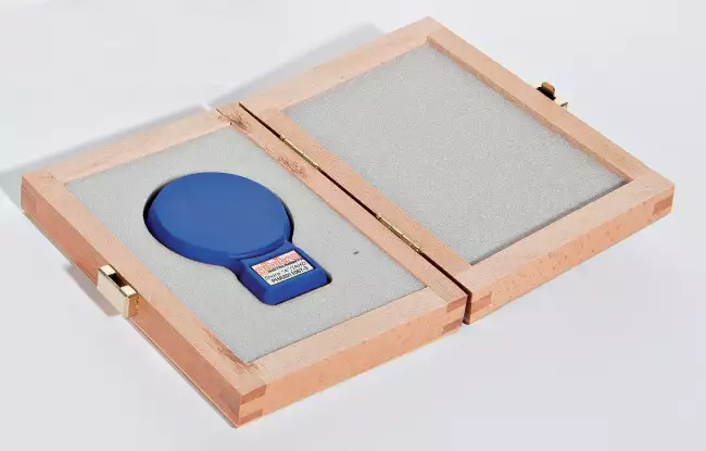 samples shore a: Certified specimens for hardness testing of Shore and irhd durometers. Single specimen with corresponding wooden protection box.
